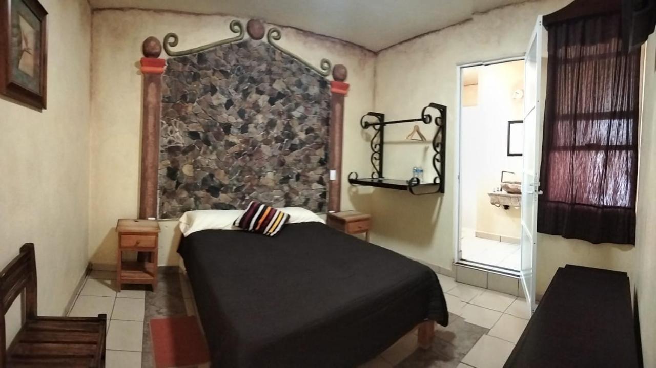 Hotel Casa Del Arbol Bernal Kültér fotó